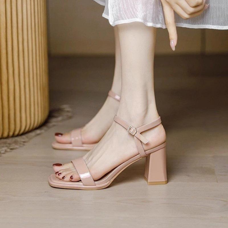 Naked pink high heels for women's summer new simple and gentle fairy style skirt with open toes square head sandals for women