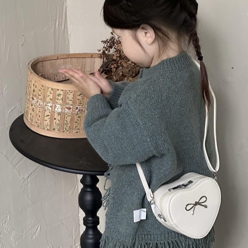 Fashionable Gender Neutral Mini Crossbody Bag Featuring Heart And Bow Patterns For Children