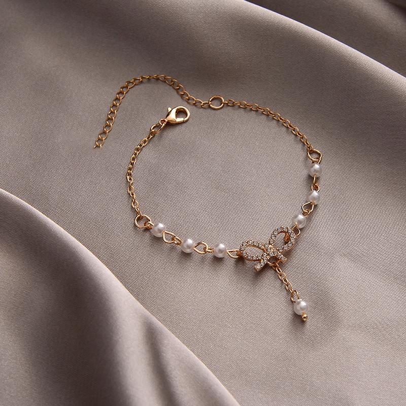 Retro style pearl bracelet women's versatile high-end sense niche temperament beaded bracelet couple girlfriend hand jewelry