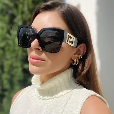 Occhiali da sole di tendenza europei e americani con montatura grande, quadrati, a gamba larga, da donna, occhiali da sole da uomo, rossi, da strada