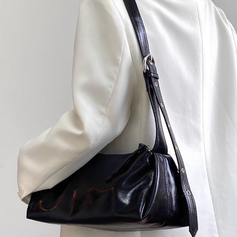 A Niche Design Women's Bag with A Wide Shoulder Strap, Casual and High-end Quality, Single-shoulder Underarm Crossbody Bag