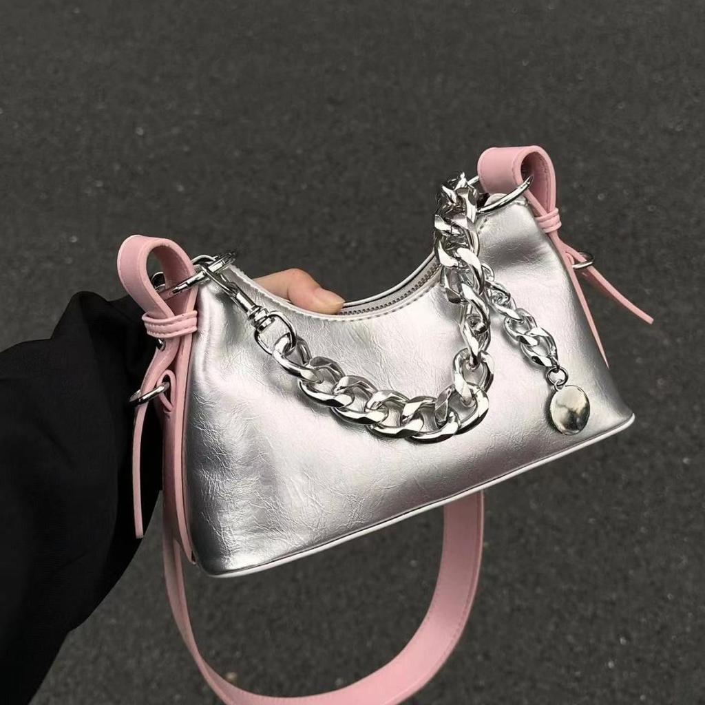 Korean Niche Design Bag Women'S Spring Fashion Small Bag High-End Sense Versatile Shoulder Messenger Bag