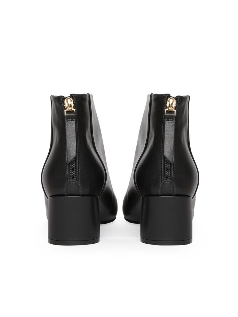 Commegee Asymmetry Ankle Boots / Cg1029Ivbk