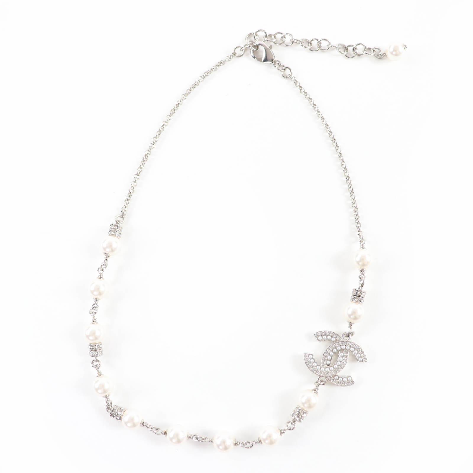 

Pristine CHANEL Necklace COCO Mark Faux Pearls and Rhinestones Silver C25V Used