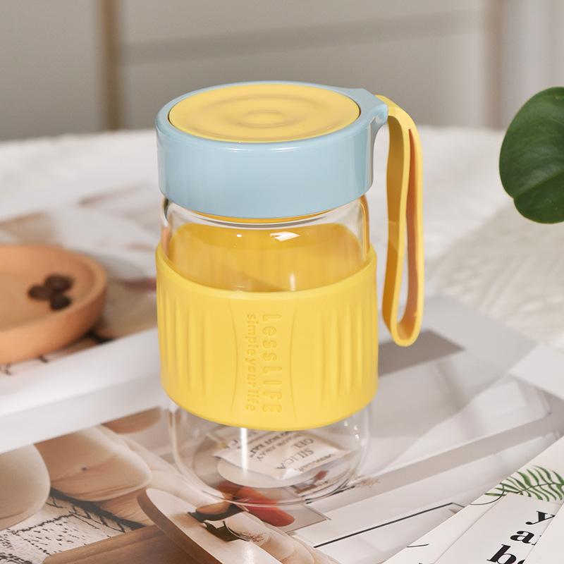 

Cute Glass Cups With Lid And leak Handgrip 360ml Can Shaped Glass Water Cups Iced Hot Coffee Juice Glasses Tumbler Cup Gift 301-400ml