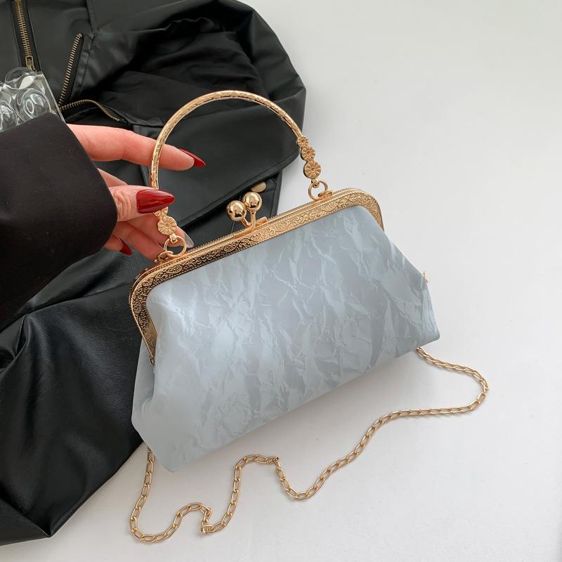 

Сумка в стиле гуофэн коуцзинь женская 2025 новая вечерняя ципао элегантная портативная сумка через плечо новая китайская антикварная сумка для ханфу синий