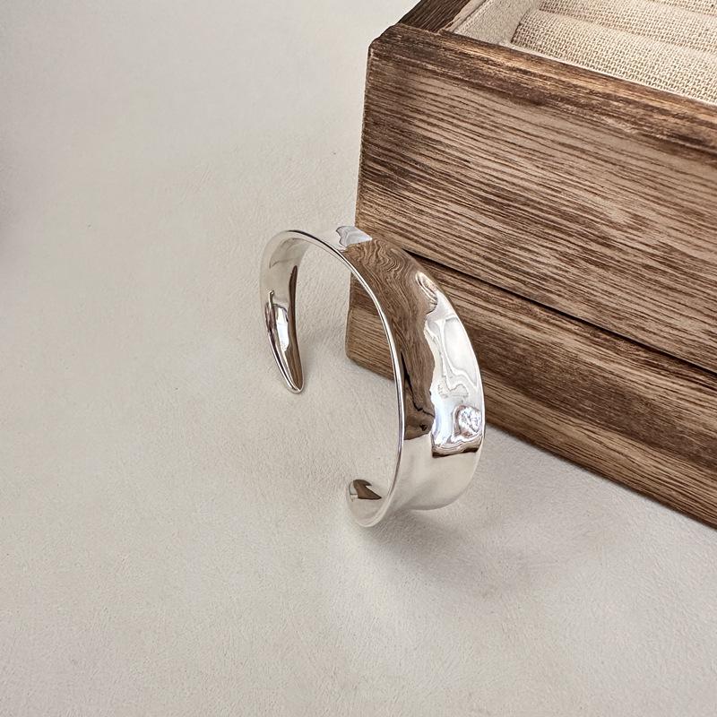 

Korean Style S925 Sterling Silver Gradient Glossy Texture Bangle 925 Silver