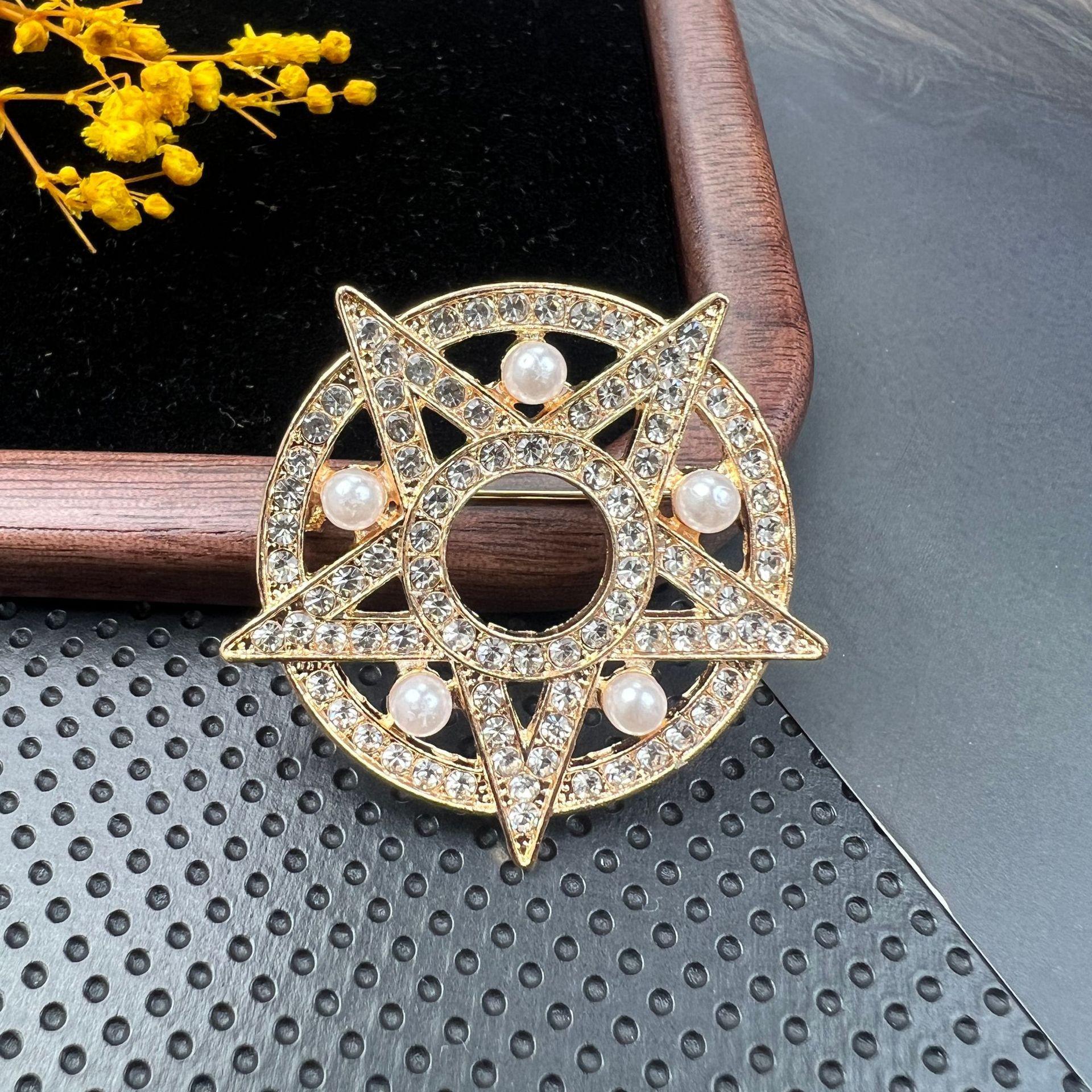 

Ретро брошка з кристалами діамантів з шпилькою проти оголення та сплавною пряжкою для аксесуарів для одягу