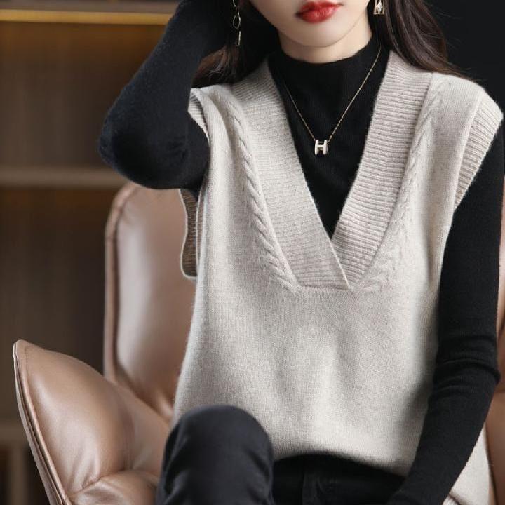 Women's Knitted Vest Spring Autumn V-neck Sleeveless Sweater Short Solid Color Knit Vest