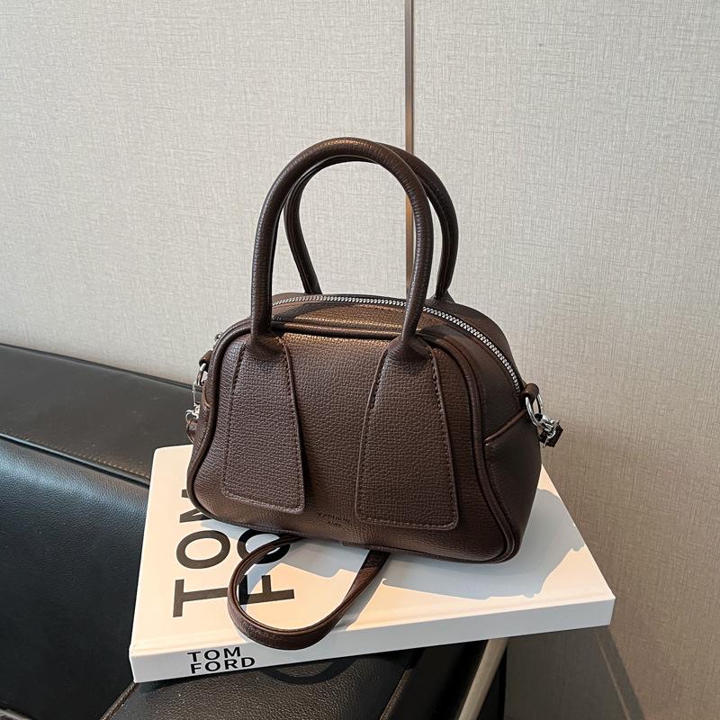 

Versatile Women s Small Square Crossbody Handbag - Fashionable, Simple, and Casual Shoulder Bag кавовий