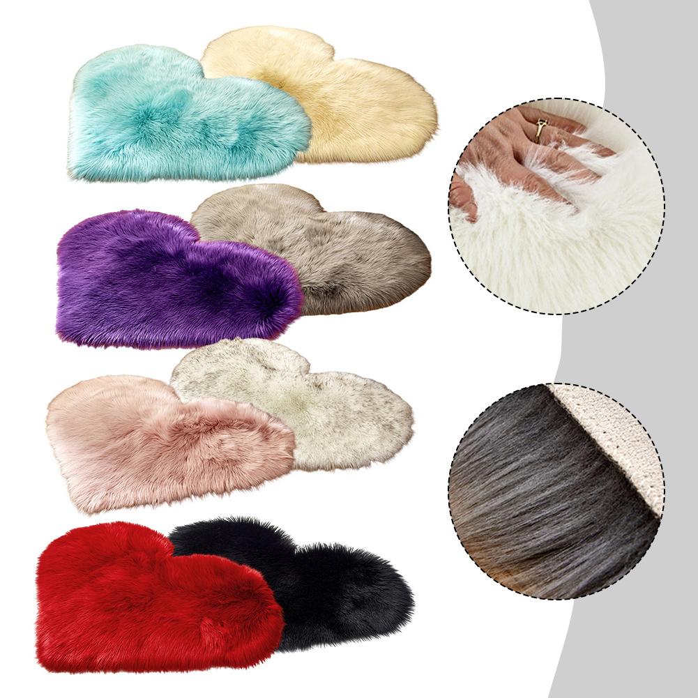 Bedroom Carpet Non-Slip Floor Mat Plush Heart-Shaped Carpet High Density