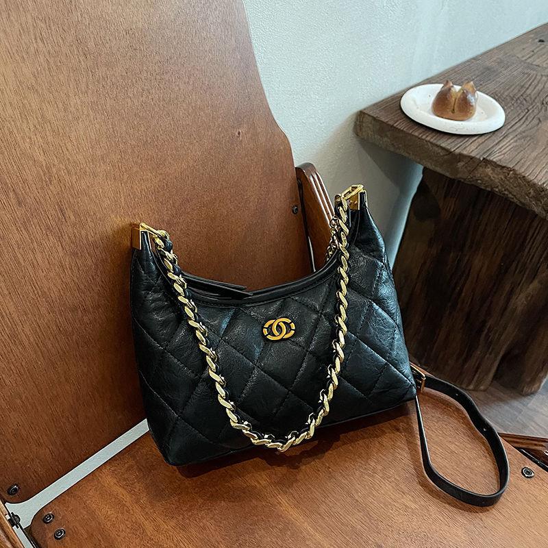 Fashion Bag Women's New French Chain Single Shoulder Exquisite Armpit Bag High-end Portable Messenger Bag Tide