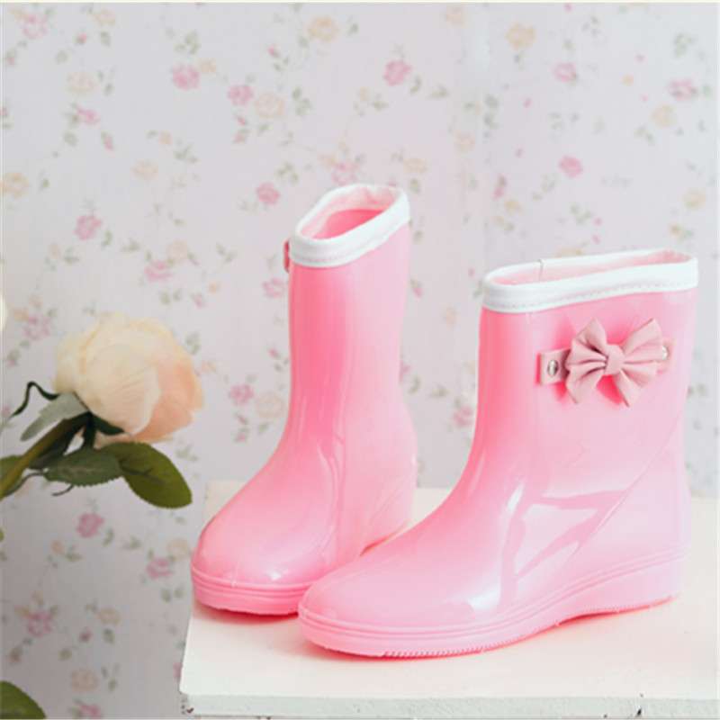 Four Seasons Spring and Autumn Fashion Rain Shoes Women's Rain Boots Korean Short Medium Tube Flat Bottom Non-slip Non-slip Rubber Shoes Overshoes