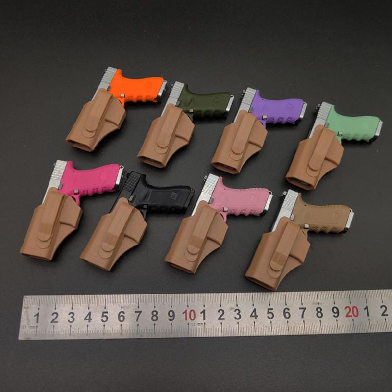 1Pcs 1:3 Metal Gun Keychain Holster Quick Pull Protective Case 1: 3 Glock G17 Model Specific Accessory Plastic Protective Cover
