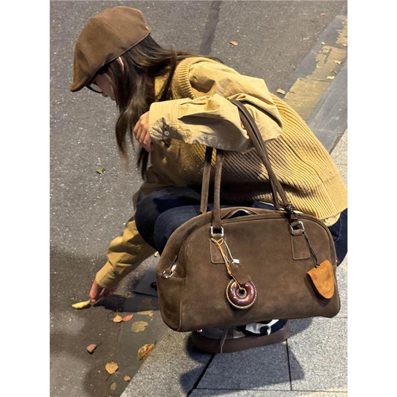 

Ретро матовая сумка через плечо с большой вместимостью на осень/зиму 2024 для женщин