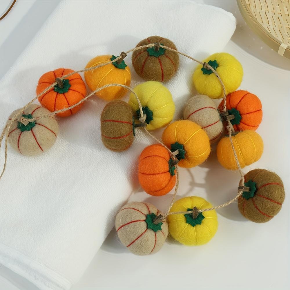 

15 шт. Шерстяные тыквы, подвесные украшения ручной работы, 5 цветов, фетровый декор с зелеными лентами, высококачественный осенний декор для дома на Хэллоуин для гостиной 15pcs