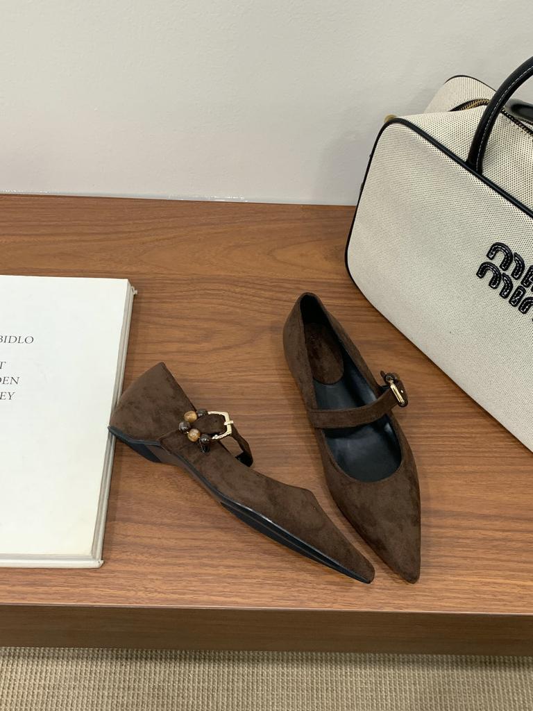 Gürtelschnalle Wildleder Mary Janes Damenschuhe Innenhöhenerhöhung Spitzschuhe 2025 Frühling und Herbst neues Temperament flachmündiger Damenschuh