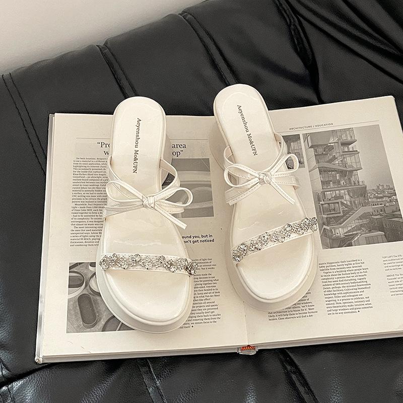French muffin bottom bow thick bottom one-word slippers girls summer fashion with skirt rhinestone slope heel cool slippers