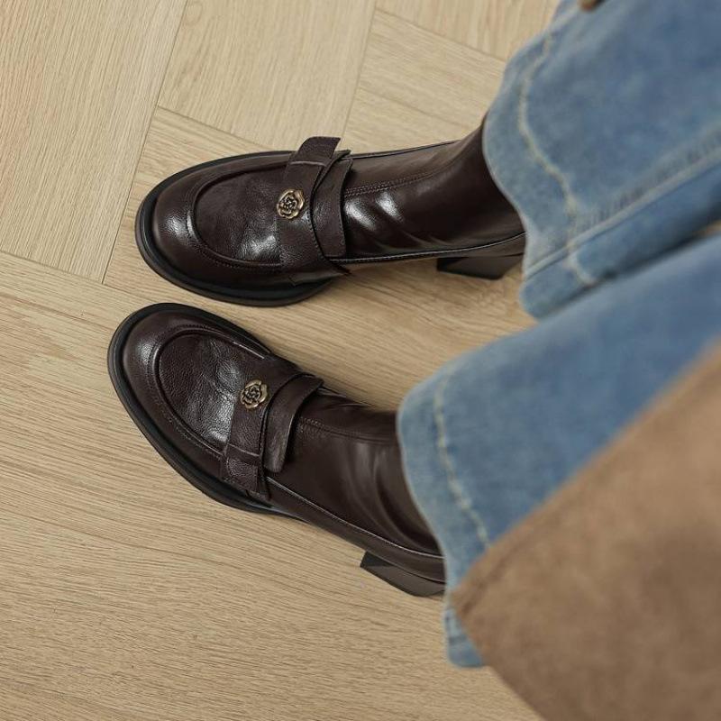 

New cowhide Martin boots round head versatile rubber platform large size women s boots zipper high heel leather round head medium boots 40