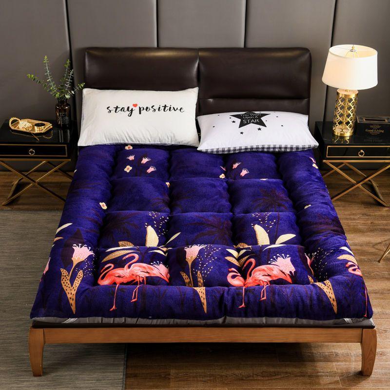Ultra-Soft Fleece Mattress - Thick, Portable, And Foldable, Suitable for Dorms, Bedrooms, And Hotels - Machine Washable, Mixed Colors - Christmas