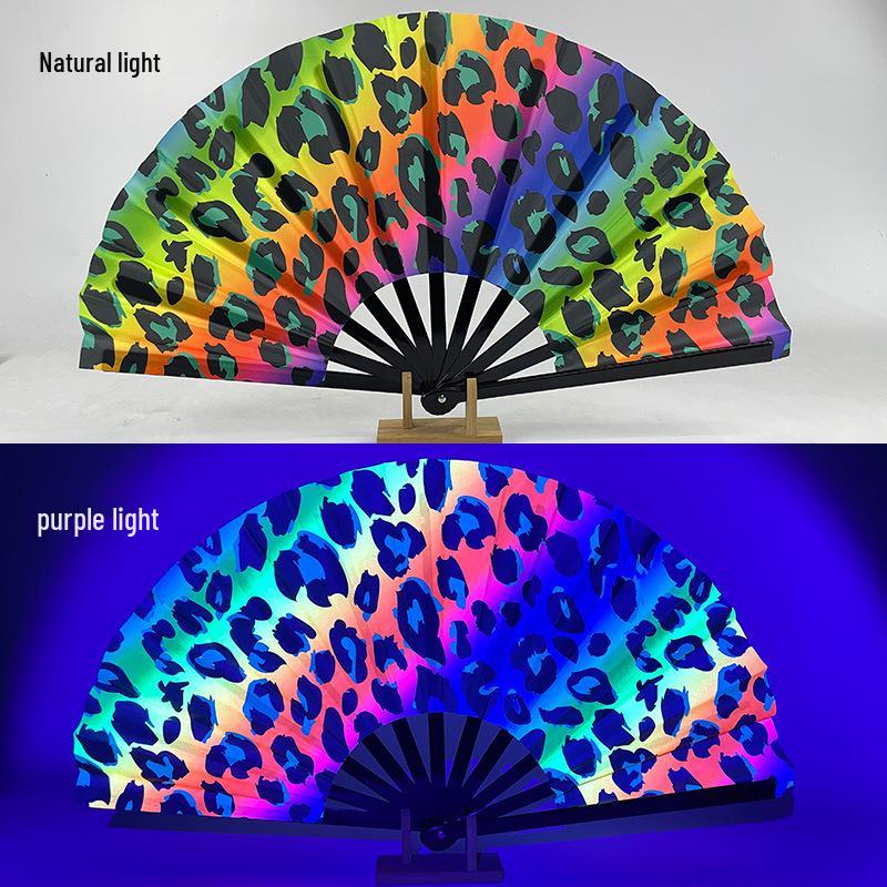 Leuchtender faltbarer Kung-Fu-Party-Fächer mit UV-fluoreszierender Leuchtkraft