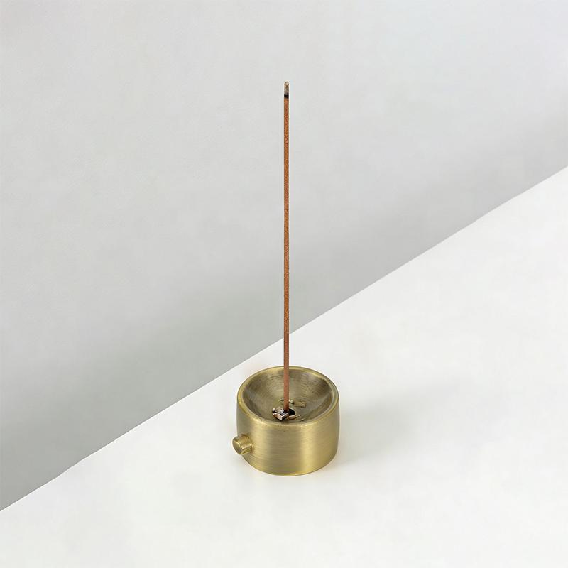 

High Quality Metal Incense Burner for Sticks Stable Incense Holder with Buckle Incense Base for Yoga Meditation Spa Home Decor бронзовый