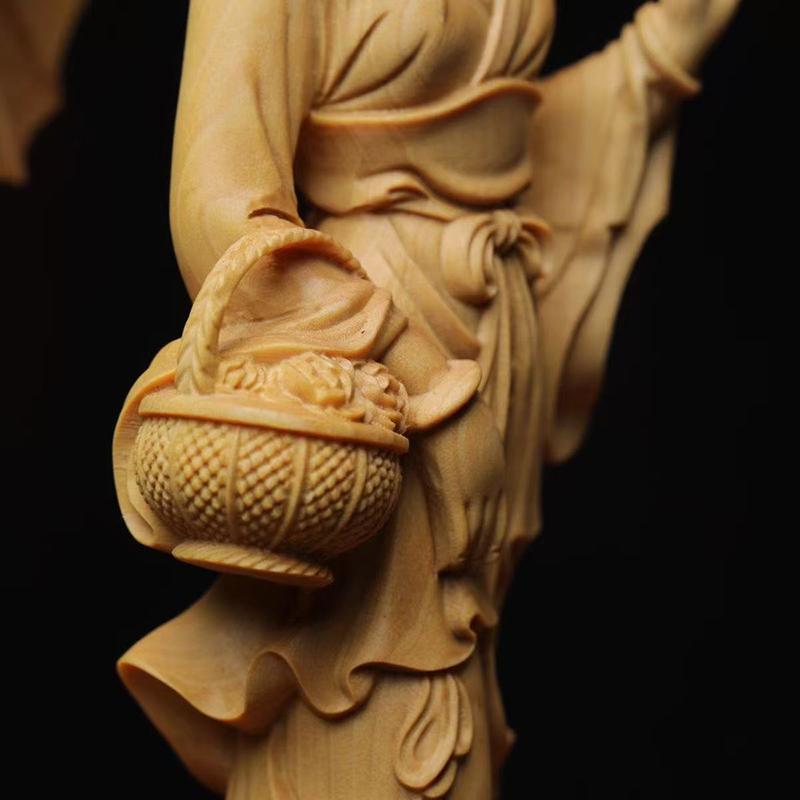 Wood Carving JJiangnan Beautiful Girl Character Figurines Hand Carving Home Living Room Office Table Decoration and Accessories
