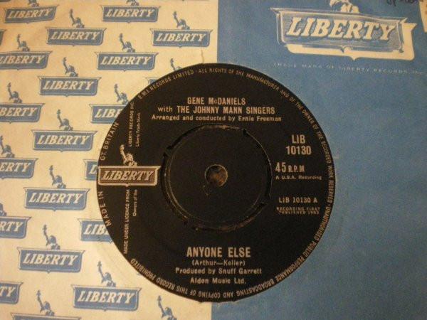 7inch Record GENE MCDANIELS, JOHNNY MANN SINGERS - Anyone Else / A New Love In Old Mex LIB10130 LIBERTY 1963 UK Soul/Funk Used