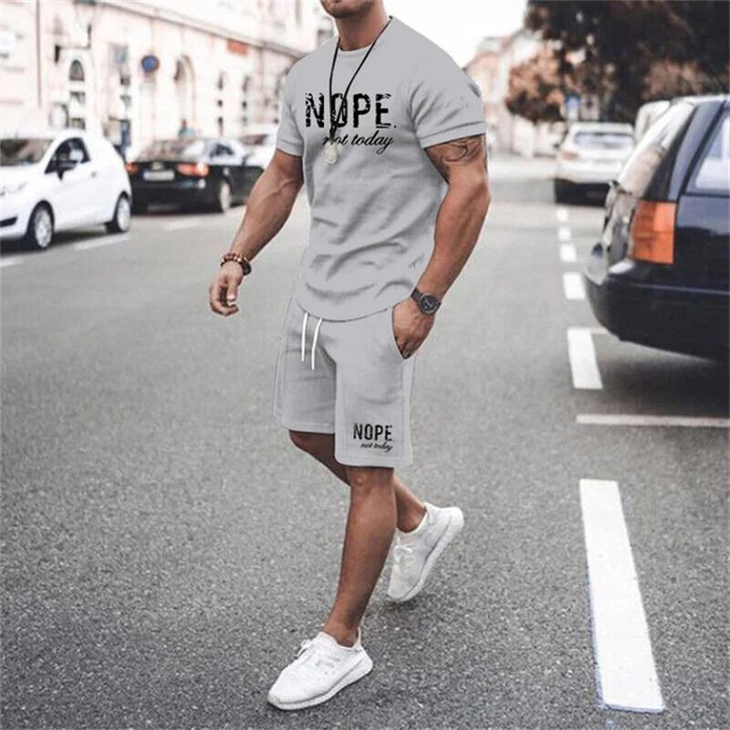Fashionable Street Casual Comfortable Breathable Short Sleeved Set, Summer Simple Men's T-shirt and Shorts Two-piece Set
