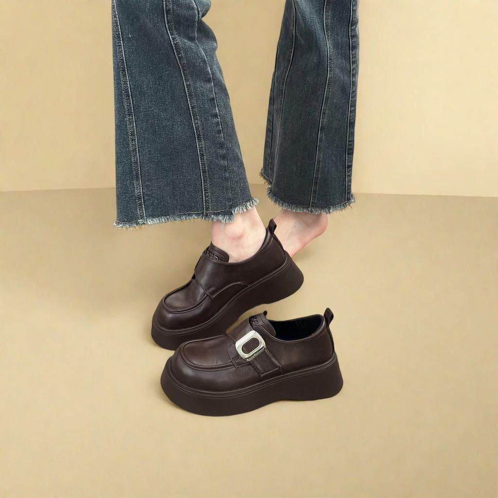 Muffin platform loafers Velcro versatile round head single shoes 2025 spring and autumn new brown retro small leather shoes women