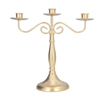 Kerzenständer im europäischen Stil Ständer Gold 3-armige Kerzenhalter für Hochzeitsfeier Dinner