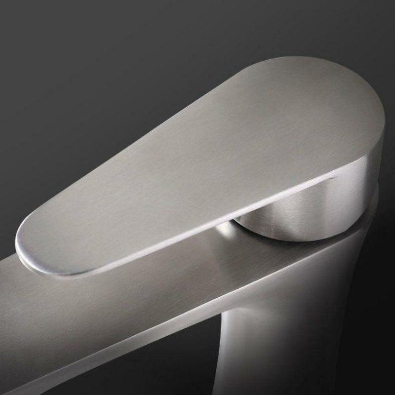 Wash basin sink 304 stainless steel hot and cold faucet brushed single handle single hole bathroom basin faucet
