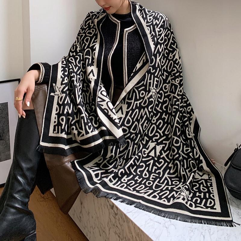 elegant women' scarf for winter, warm, chic scarf, dimensions 180x66