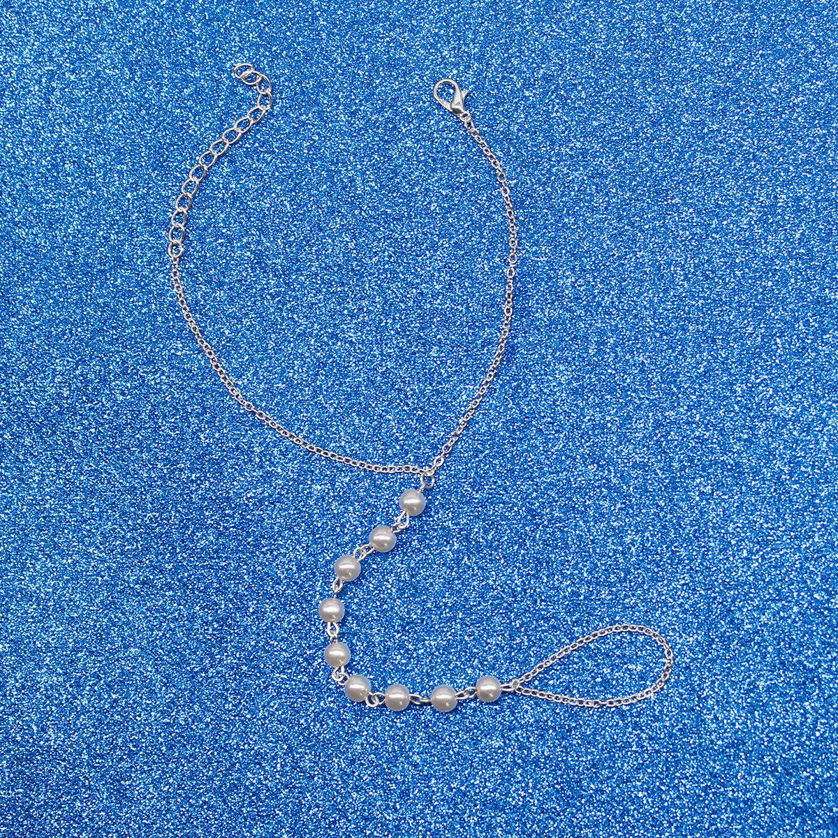 

Accessories, all handmade beads, beautiful pearl bracelets, finger bracelets срібний