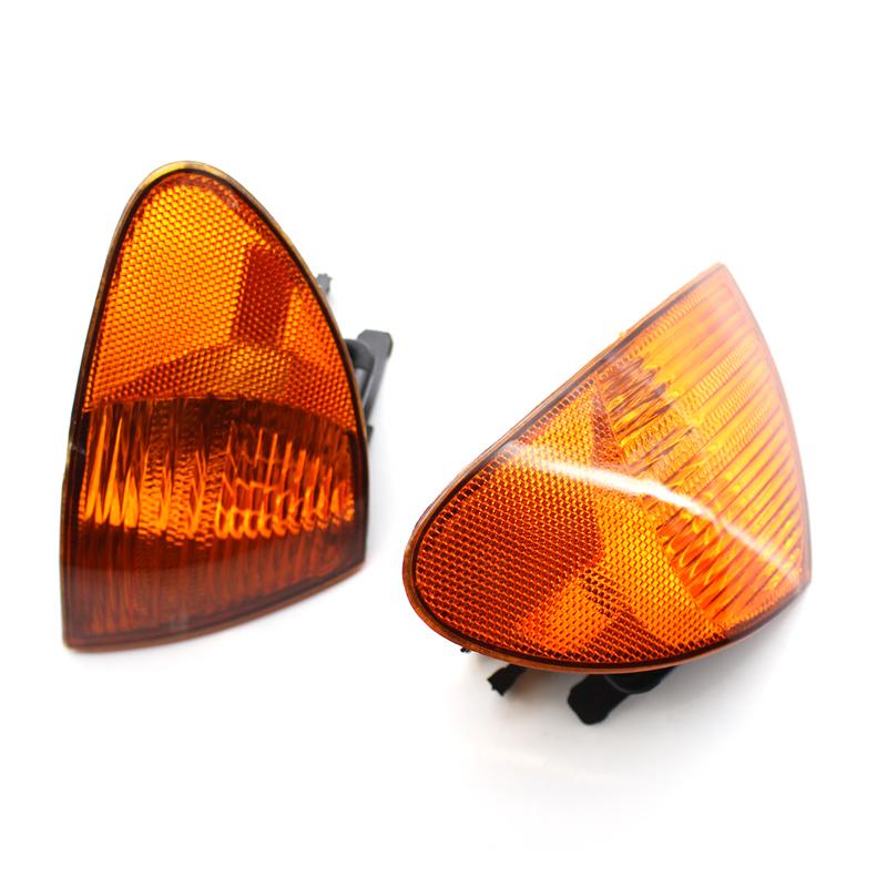 1 Pair Car Corner Turn Signal Light For BMW 3 Series E46 1999-2001 Signal Indicator Corner Lamp Car Turn Signal Lamp Yellow