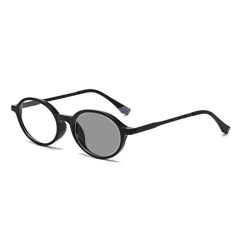 Ladies Trendy Stylish Pochromic Myopia Glasses Men Women Oval Frame Color Changing Glasses Classic Near Sight Eyeglasses