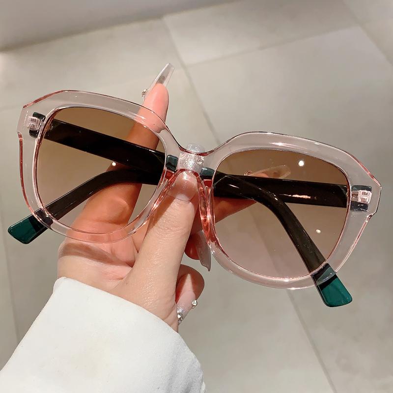 Fashion White Decoration Sunglasses Chic Square Design Women Sun Shades Oversize Sun Glasses for Travelling Driving