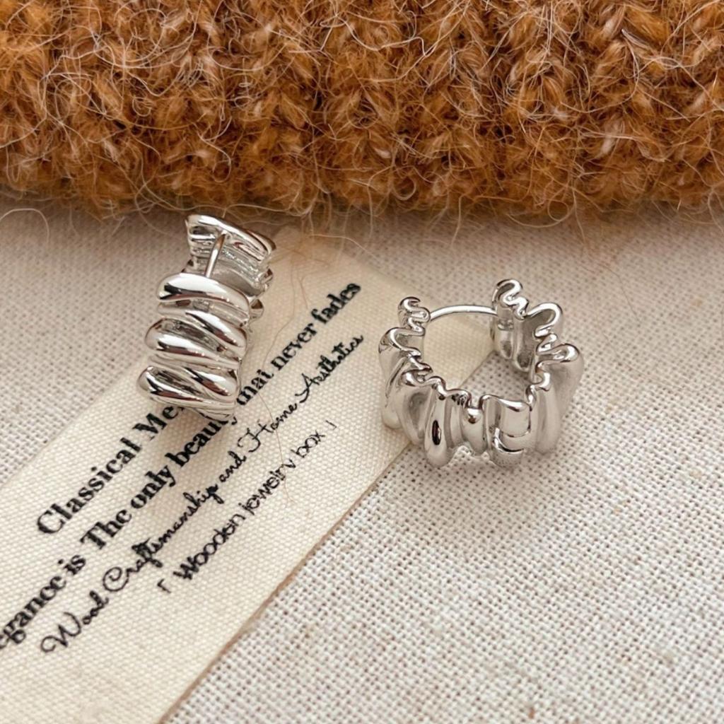 Brass Metal Corrugated Ear Buckles with a High-end Feel, Irregular and Versatile Ear Rings, Simple and Elegant Earrings
