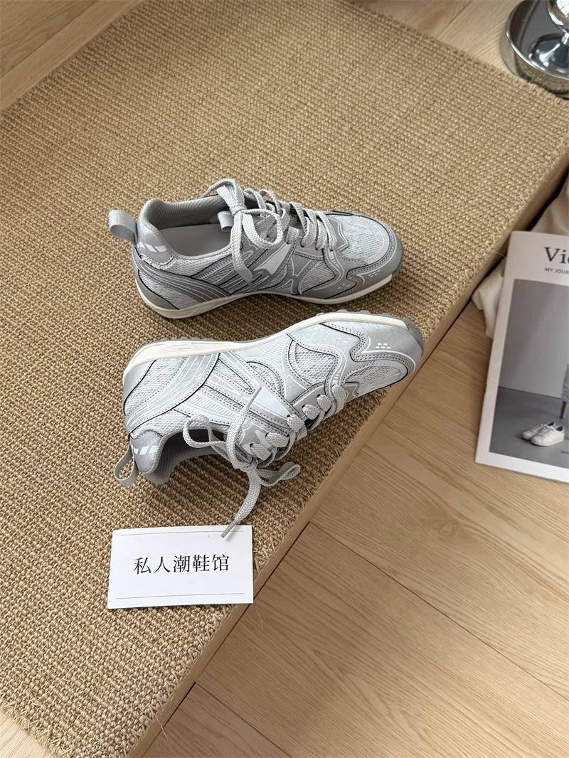 

Spot popular little dad shoes 2025 spring and summer new mesh breathable retro comfortable platform sneakers women 40 серебряный