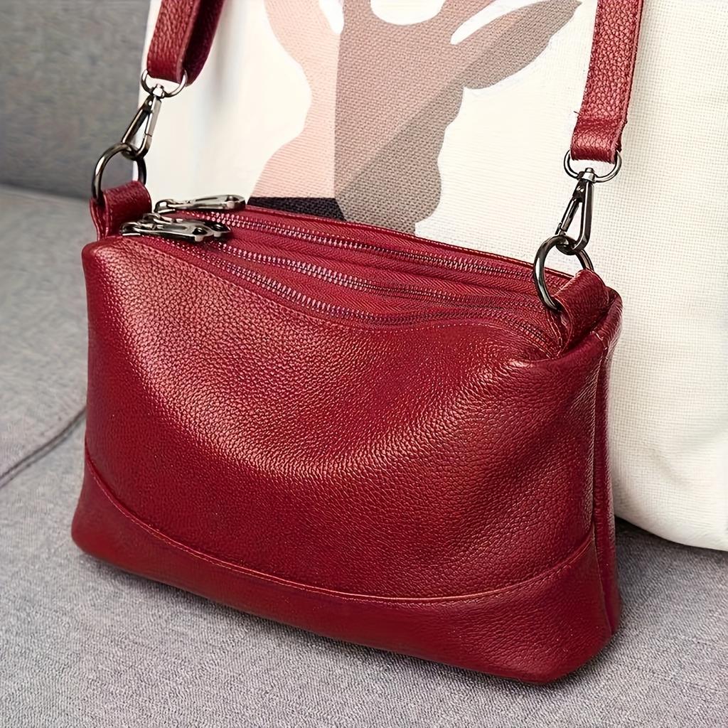 Elegant Black Messenger Bag with Removable Strap - Solid Color, Polyester Lining Crossbody Bag