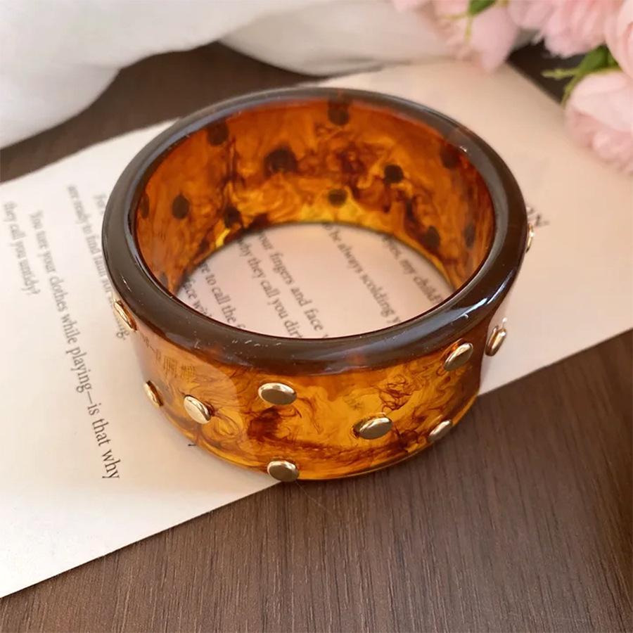 Amber Star Speckle Acrylic Geometric Beaded Bracelet - Elegant and Stylish Design, Light Luxury Hand Accessory