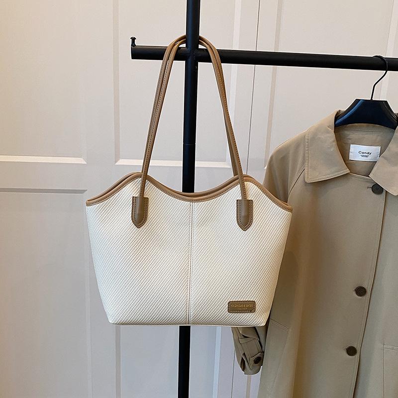 New casual summer women's new fashion large capacity trend tote bag versatile trend bag