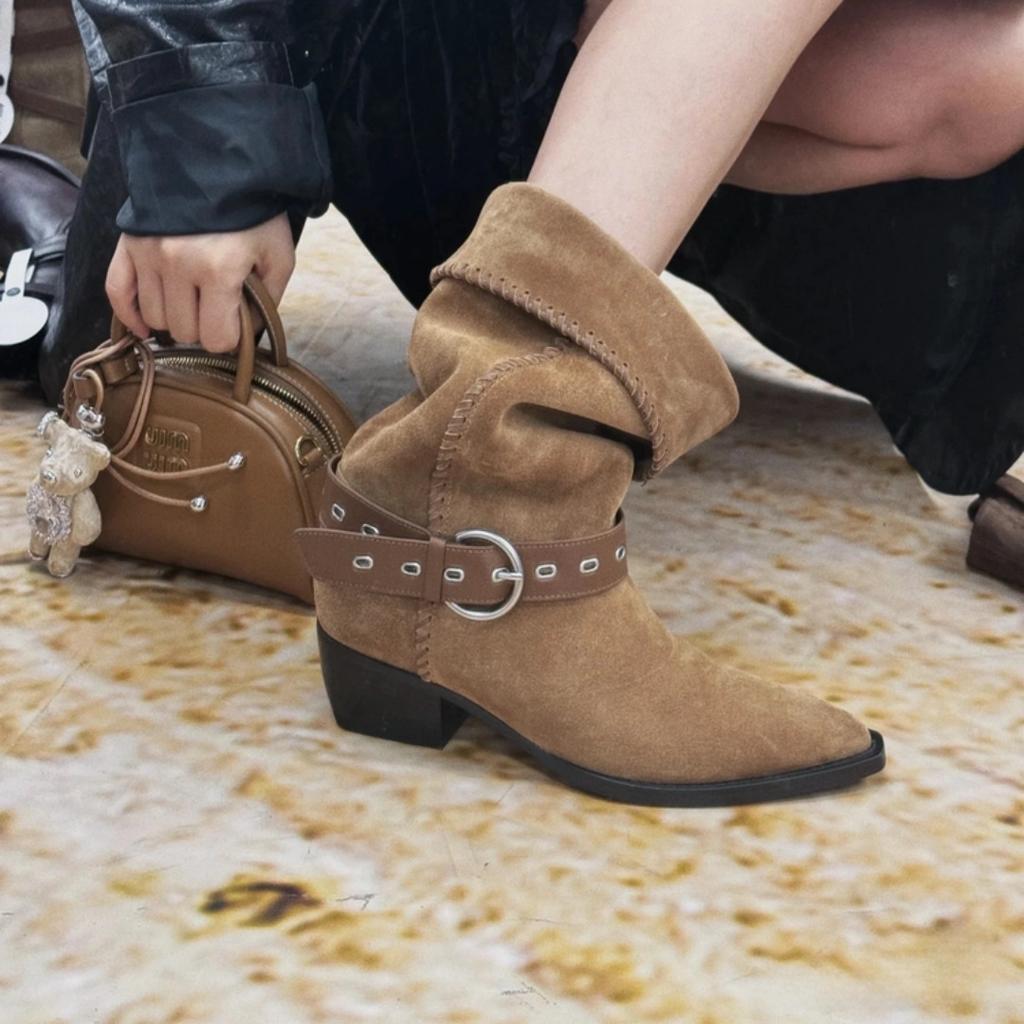 Square Gun Gun Same 2025 New Wasteland Wind Pile Boots Retro Pointed Lightweight Western Travel Boots Knight Boots Women