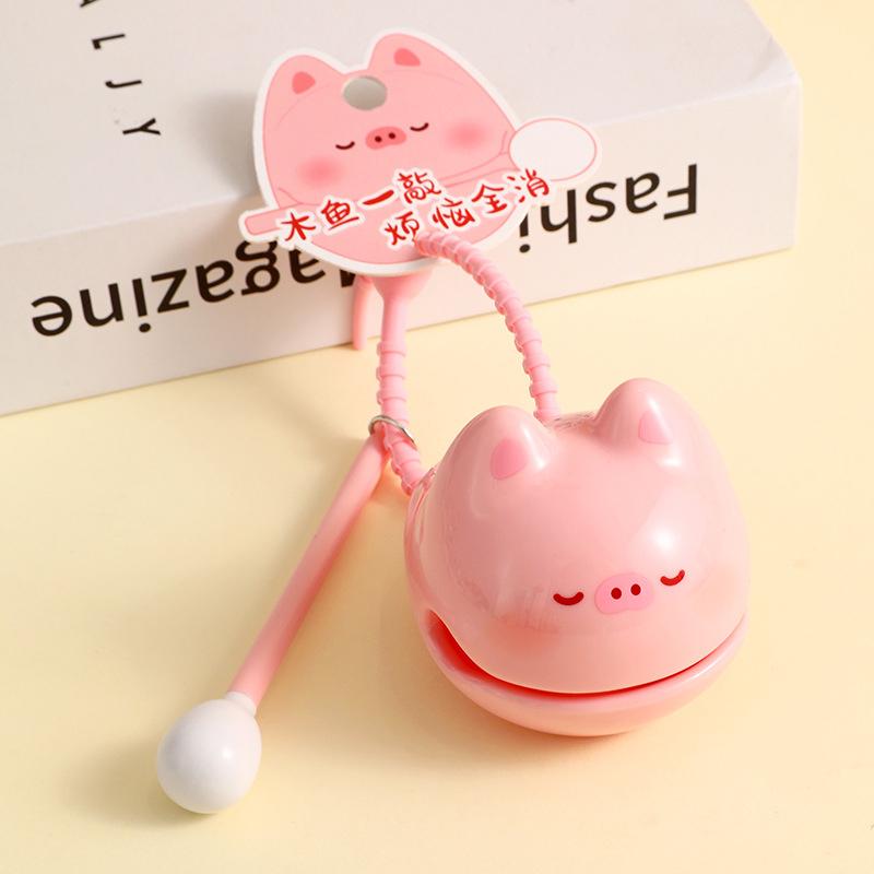 Creative Animal Shape Small Wooden Fish Keychain Funny Cartoon Wooden Fish Percussion Keychain Backpack Decoration Gifts