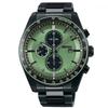 Auswahl Serie 100 Meter wasserdicht Solar Quarz Stahlarmband 44,1 mm Herrenuhr grünes Zifferblatt SBPY147