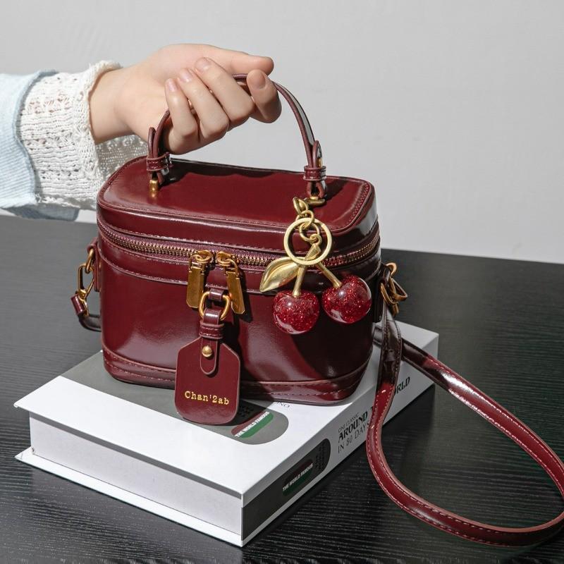 IELGY Ladies Messenger Bag Portable Commuter Box Bag