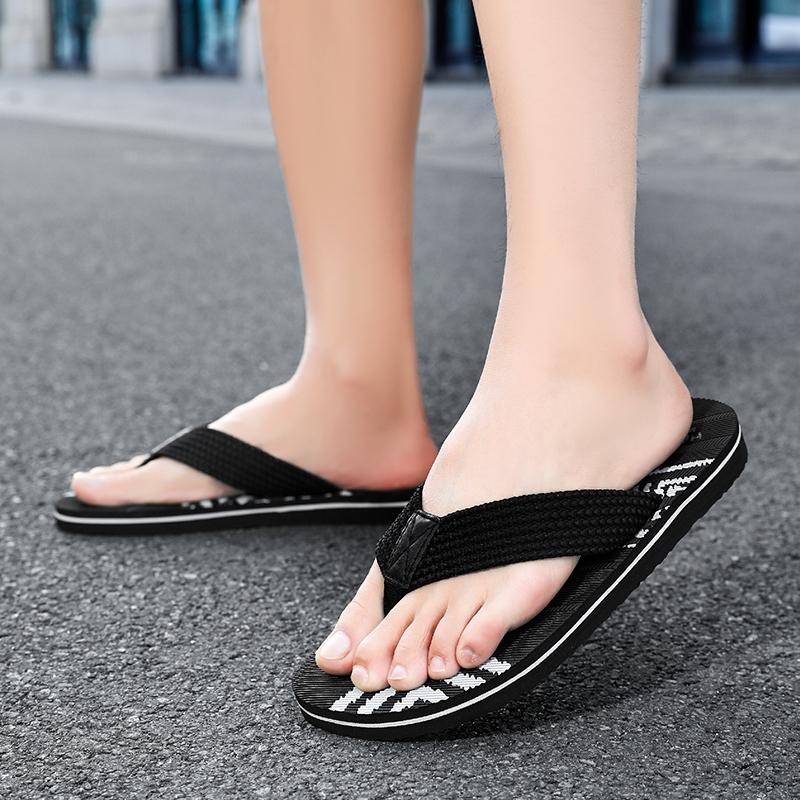 Men Casual Flip Flop Sandals Lightweight Beach Thong Slippers Soft Non Slip Outdoor Summer Shoes Sizes 39-45 Daily Travel