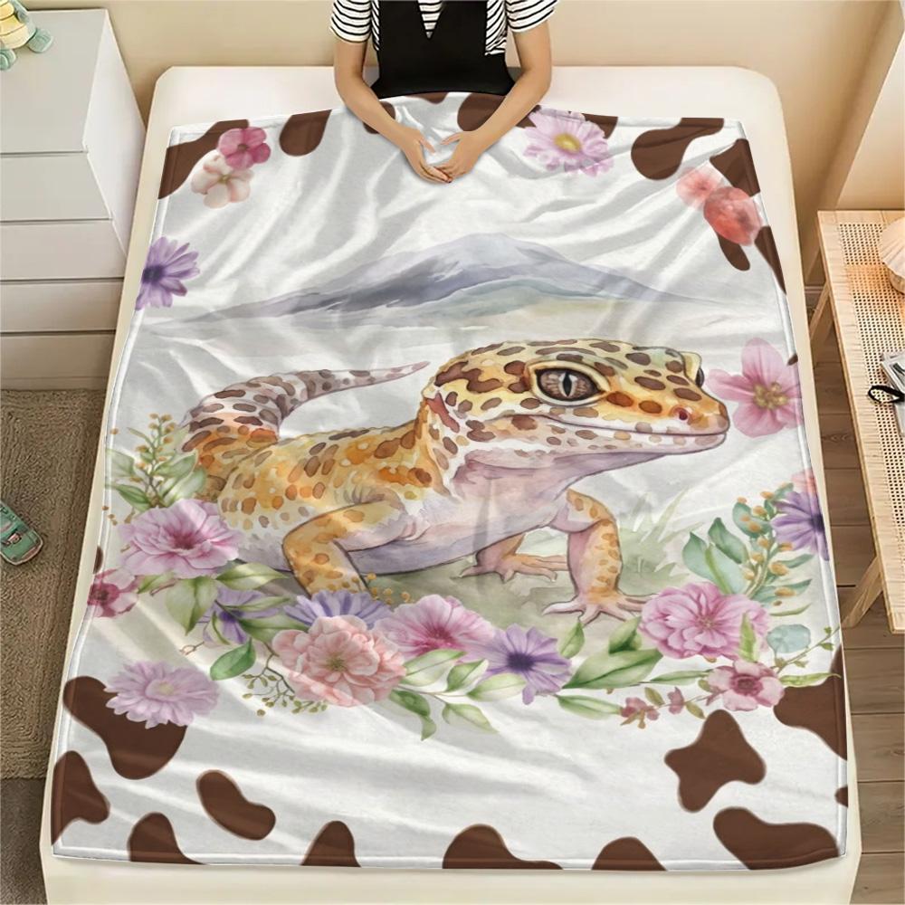 1PC Floral Cow Animals Print FlAannel Blanket, High quality Comfortable for All Seasons, Home Decor, Warmth and Comfort