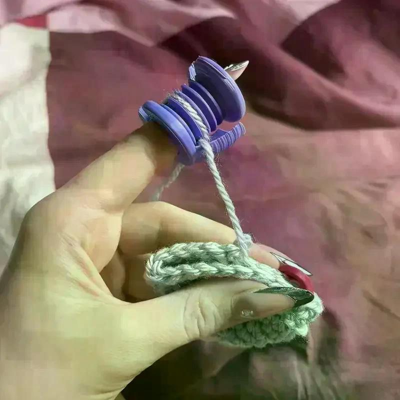 Portable DIY Crochet Finger Protector Mini Knitting Finger Sleeves Thimble for Crocheters New