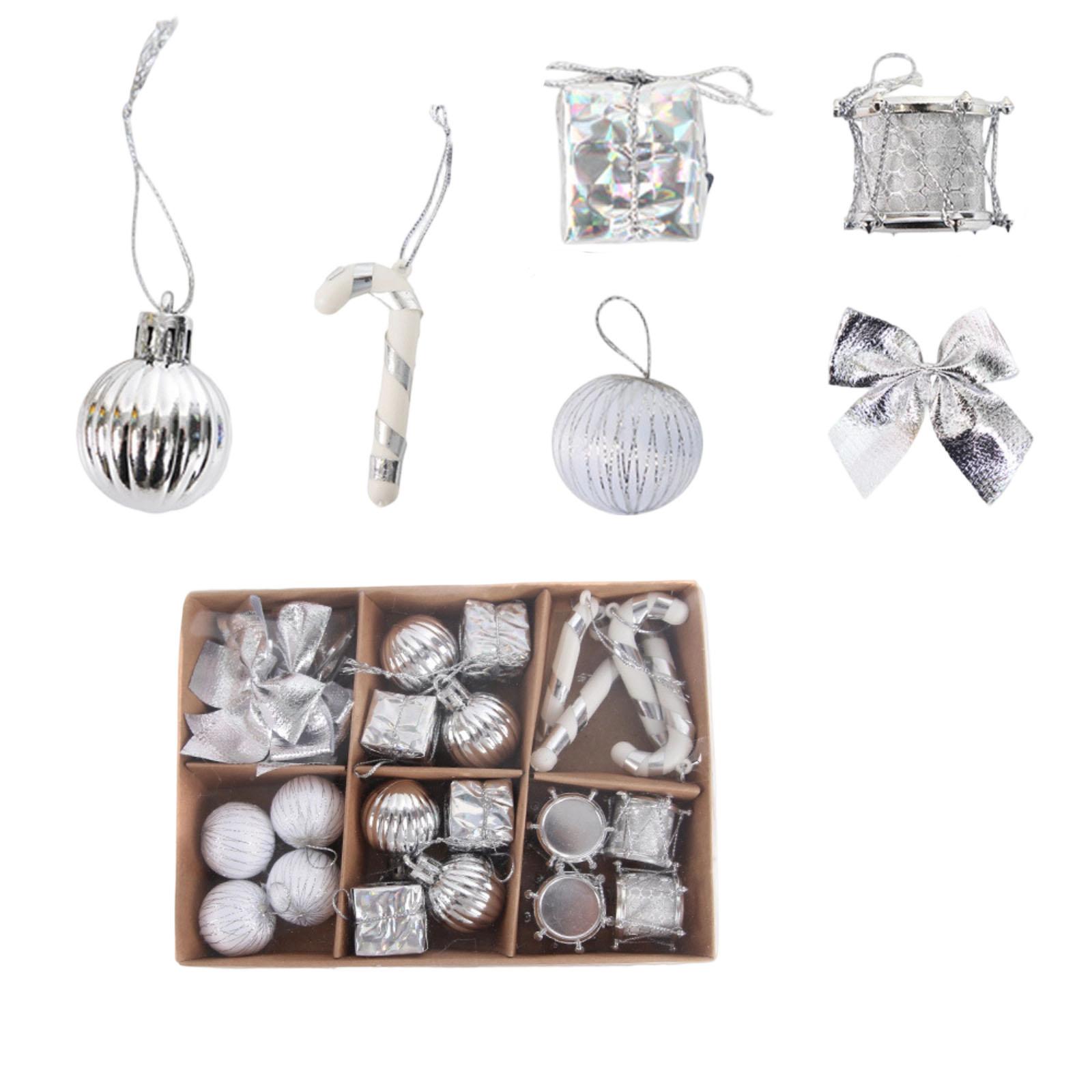 

2PCChristmas Decoration Ornaments Set Christmas Tree Decoration Arrangement Plastic Candy Gift Box Christmas Ball Bow One Size серебряный